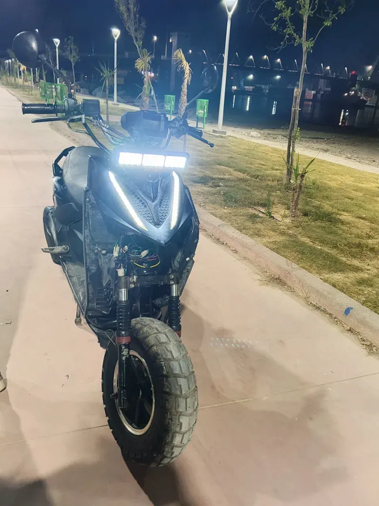 Tmax 125
