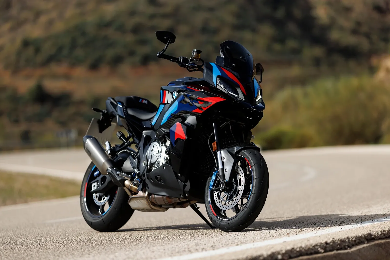 BMW M 1000 XR 3