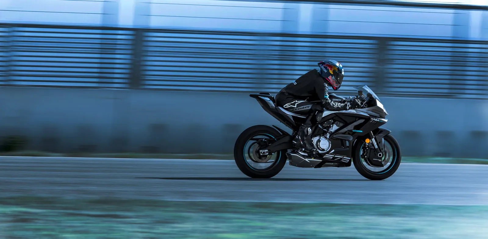 CF MOTO 675SR-R 4