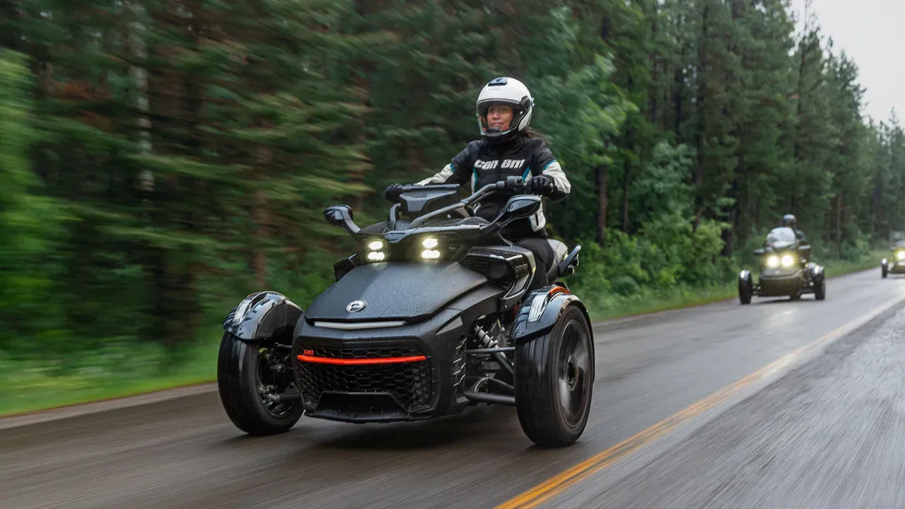 Can-Am Spyder F3 4