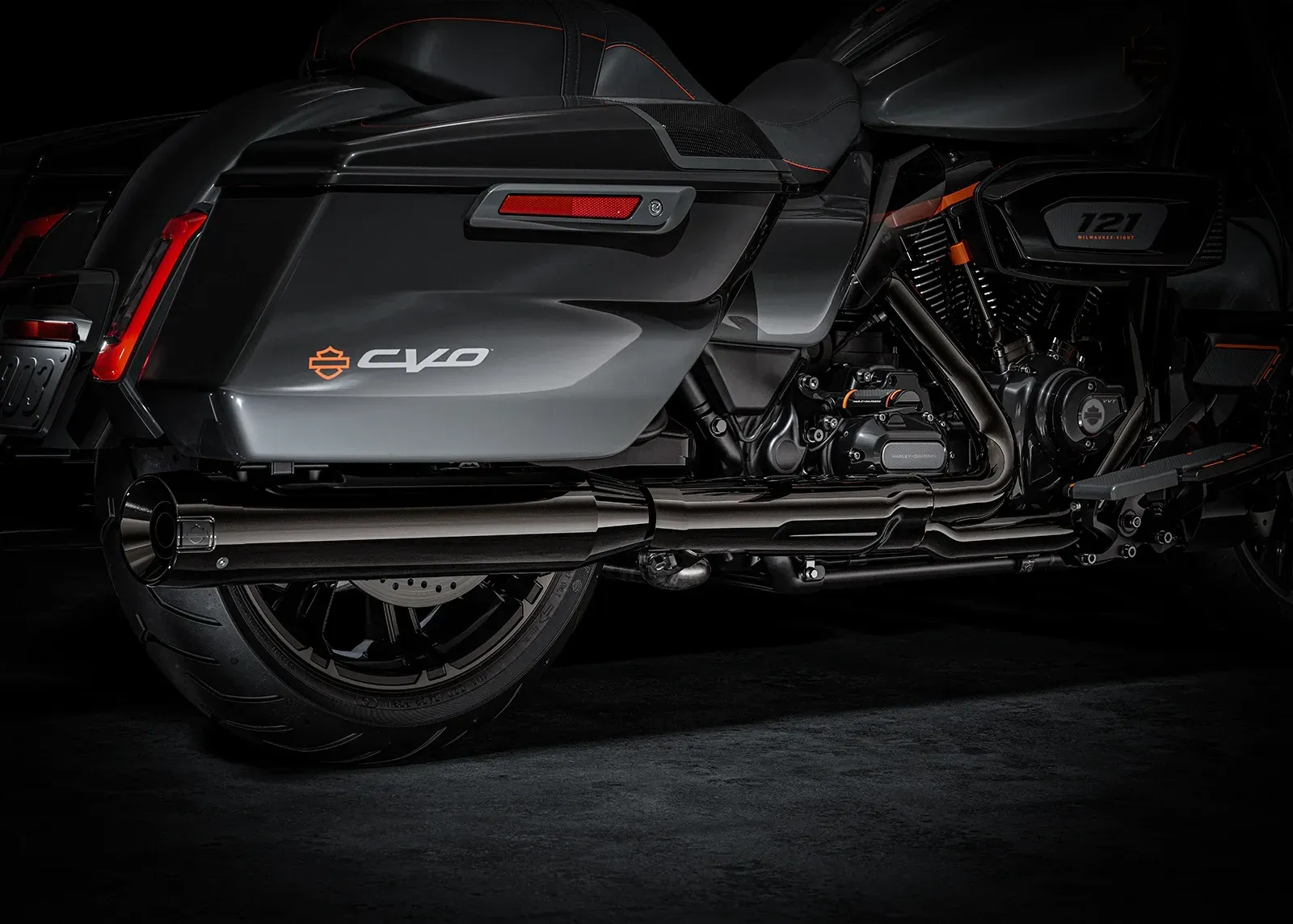 Harley-Davidson CVO Street Glide 6
