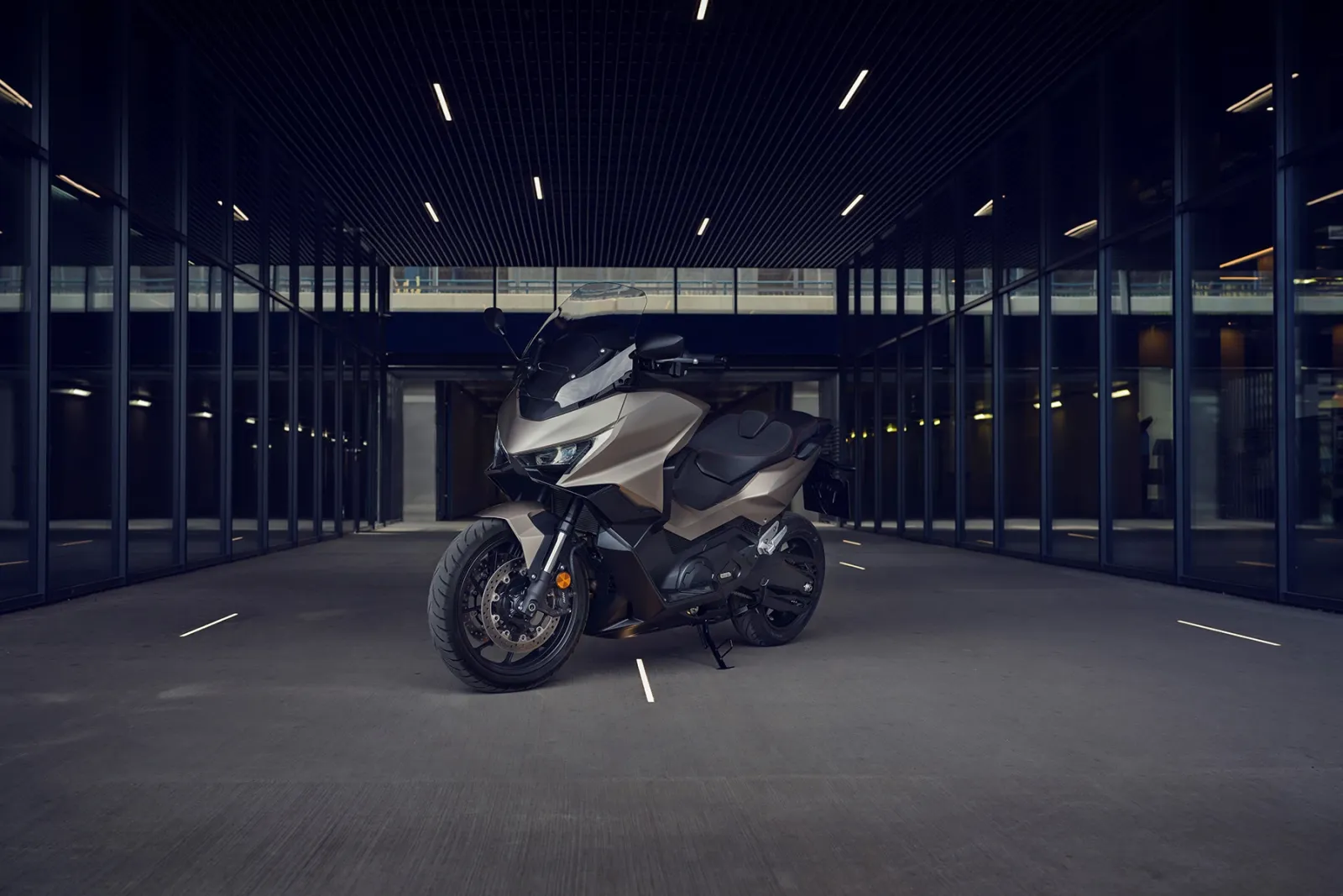Honda Forza 750 6