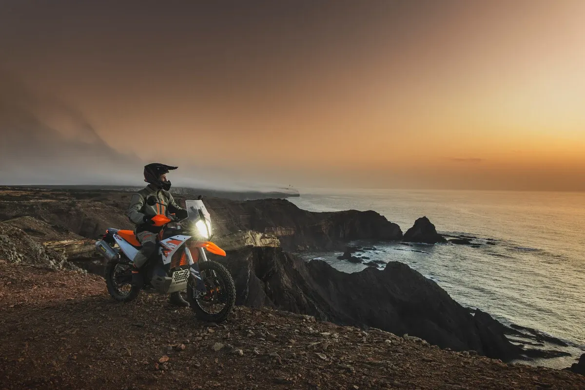 KTM 890 Adventure R 6