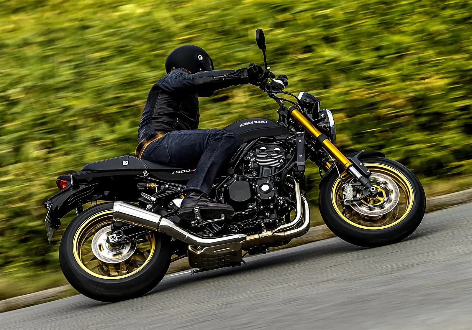Kawasaki Z900RS SE 4