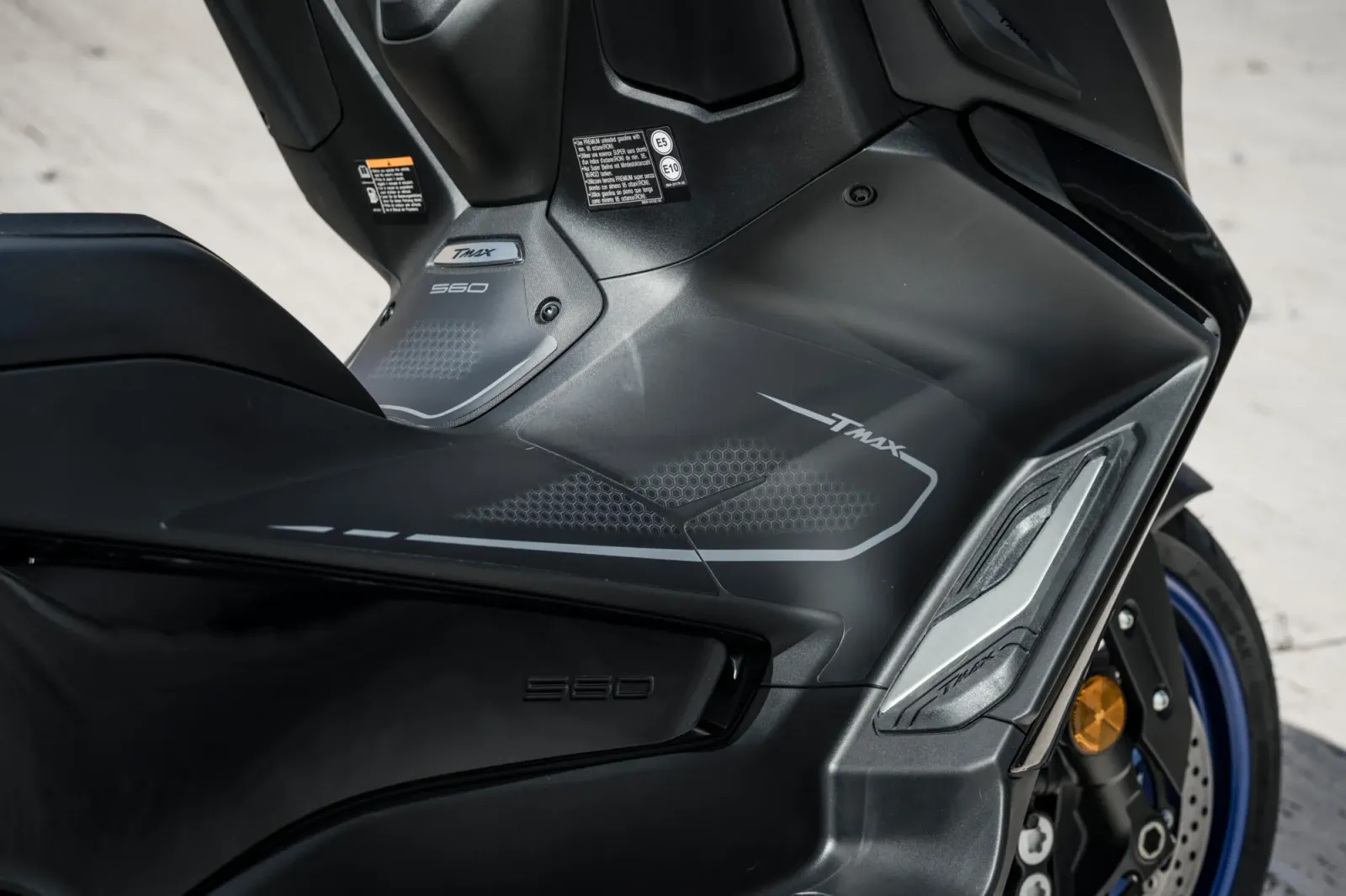 Yamaha TMAX 560 5